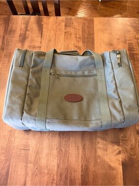 Boyt Military Green Sportsman's Duffel Bag Canvas with Leather Trim 24”